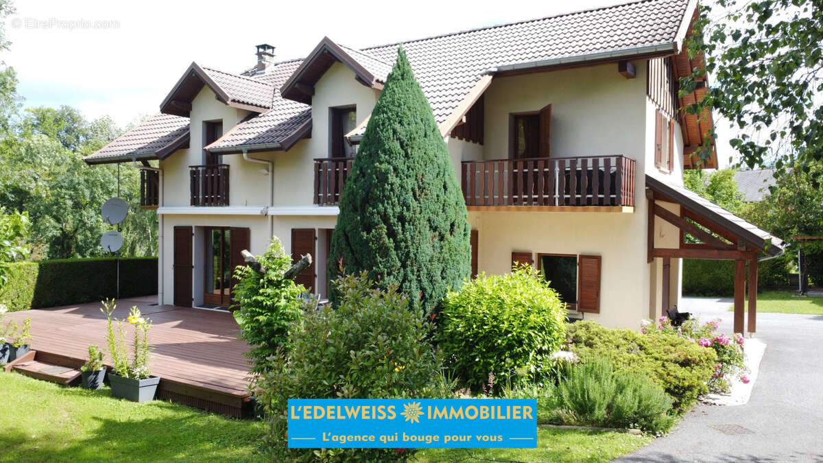 Maison à SAINT-OFFENGE-DESSOUS