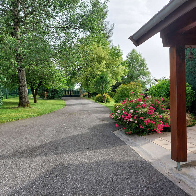 Maison à SAINT-OFFENGE-DESSOUS