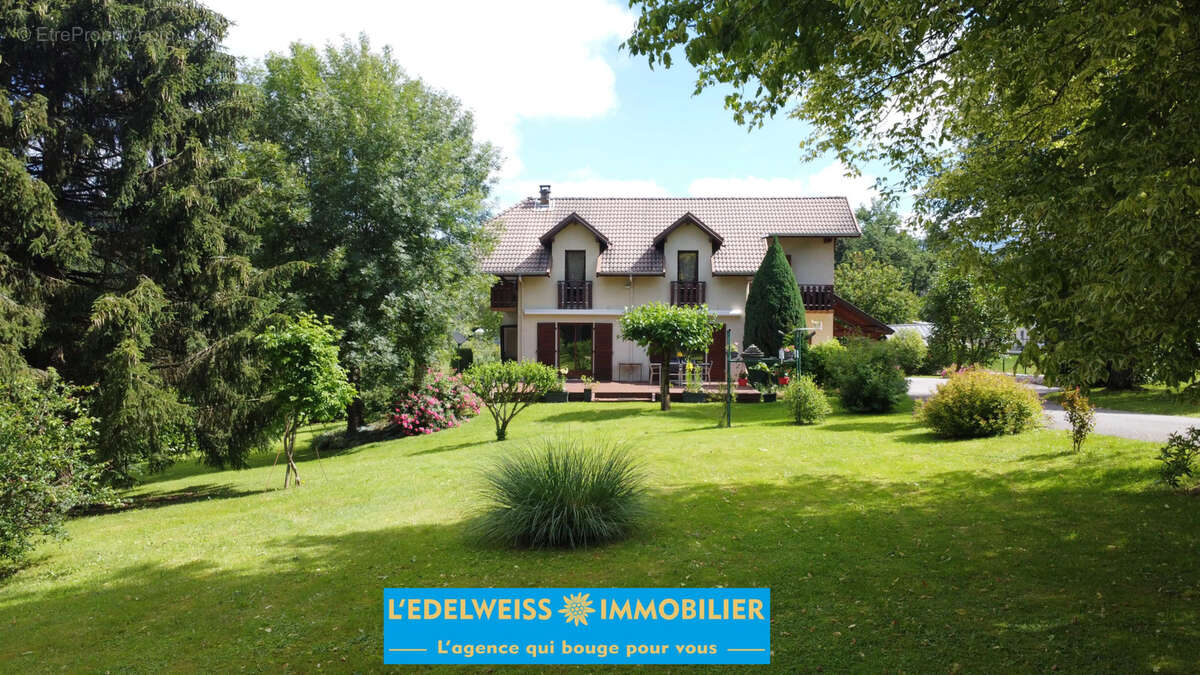 Maison à SAINT-OFFENGE-DESSOUS