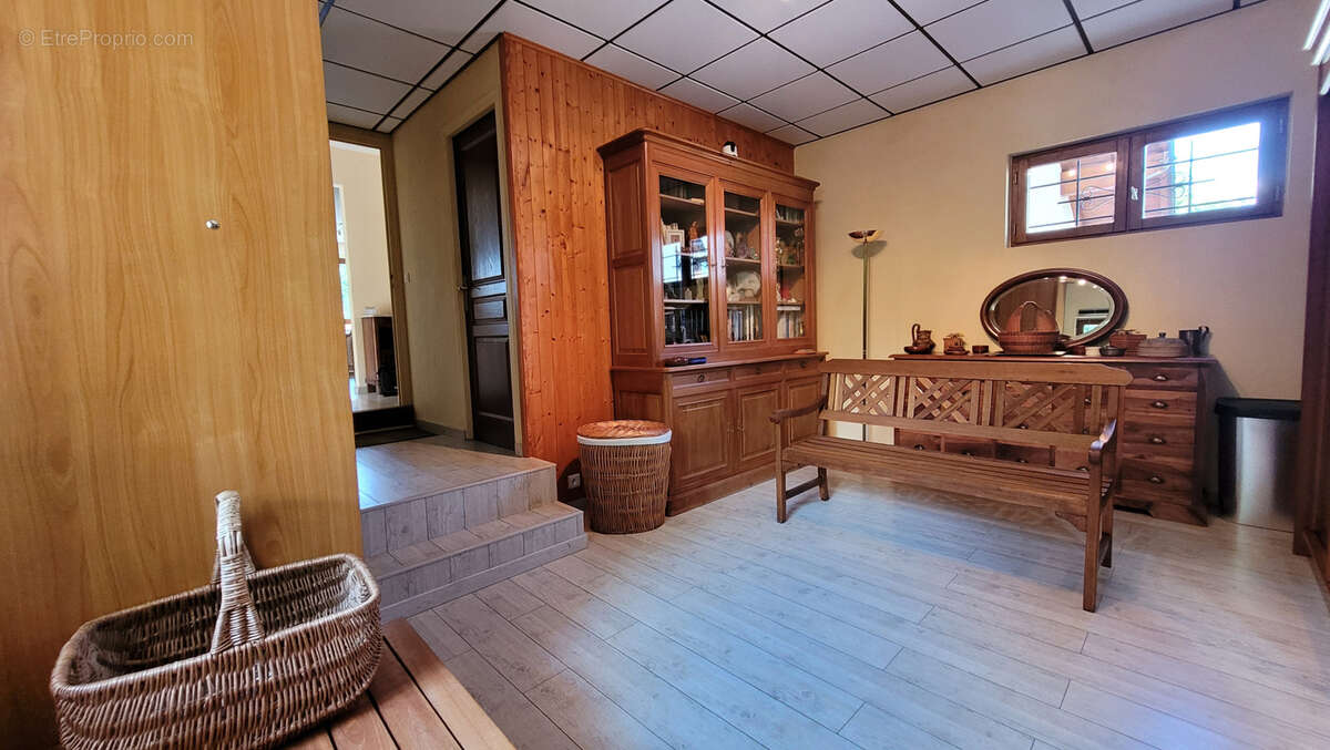 Maison à SAINT-OFFENGE-DESSOUS