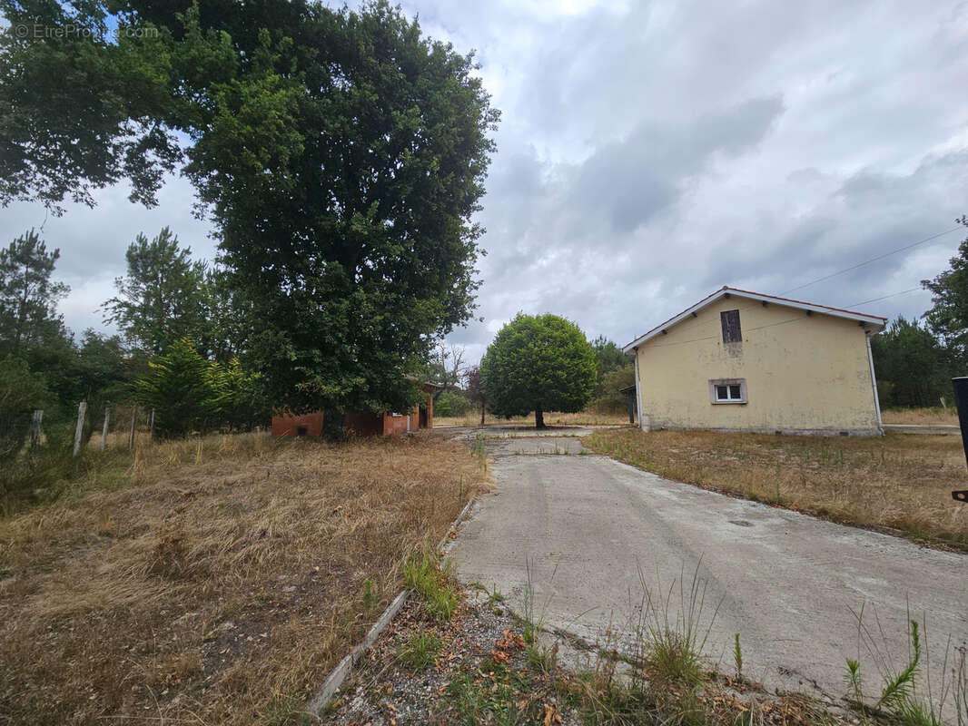 Maison à LABOUHEYRE