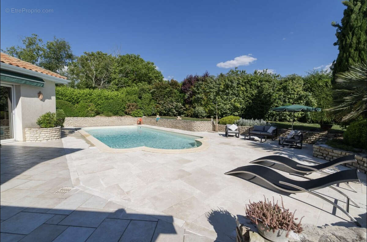 Maison à BUXEROLLES