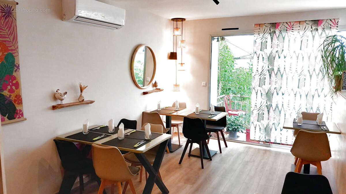 Commerce à LE POUJOL-SUR-ORB