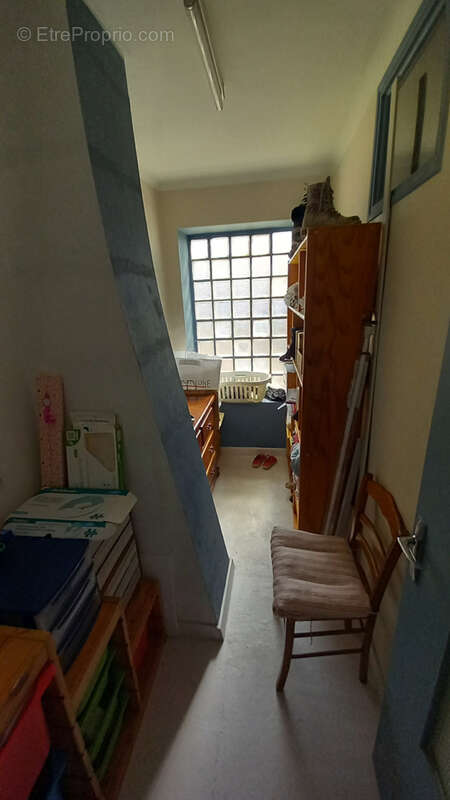 Commerce à LE POUJOL-SUR-ORB