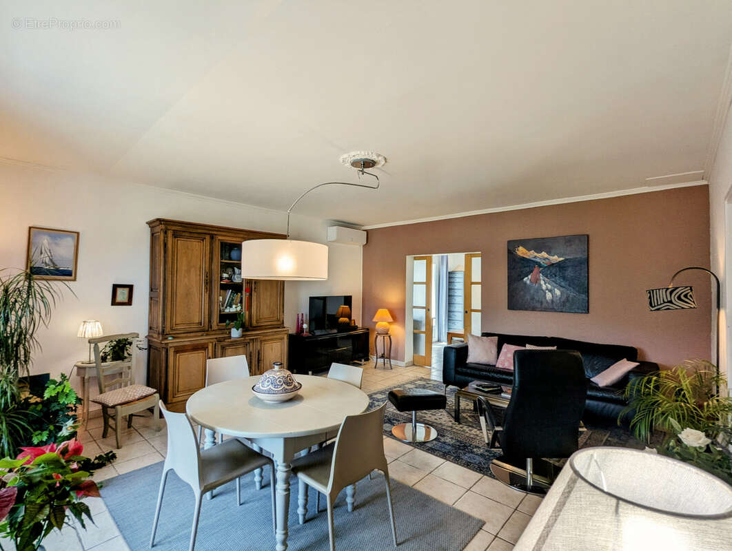 Maison à LAMALOU-LES-BAINS