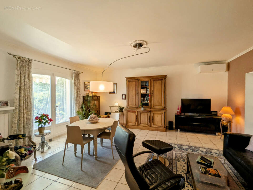 Maison à LAMALOU-LES-BAINS