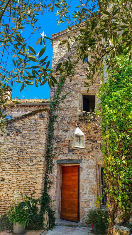 Maison à BAGAT-EN-QUERCY