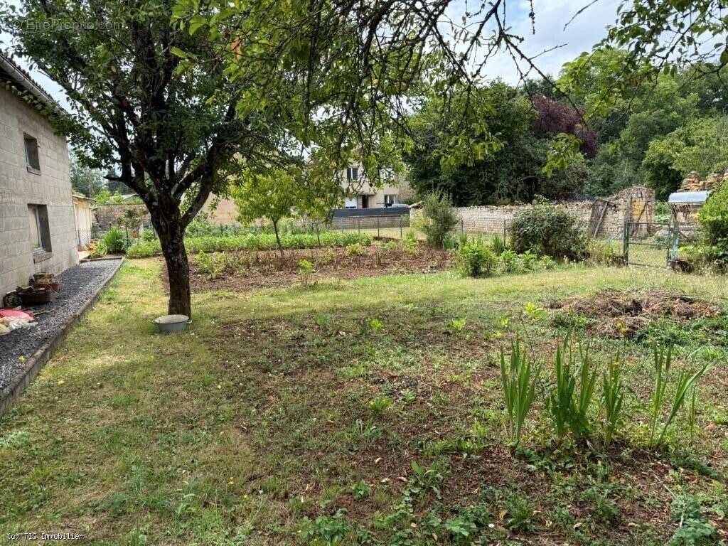 Maison à SAUZE-VAUSSAIS