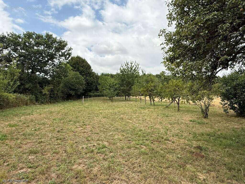 Maison à SAUZE-VAUSSAIS