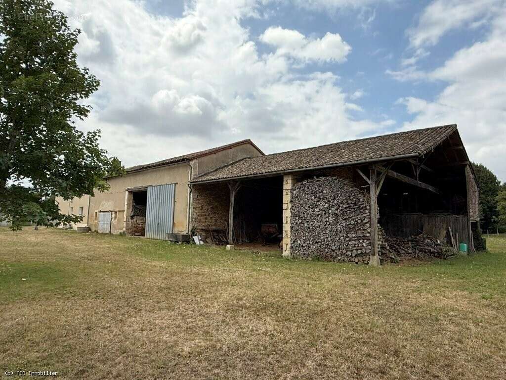 Maison à SAUZE-VAUSSAIS