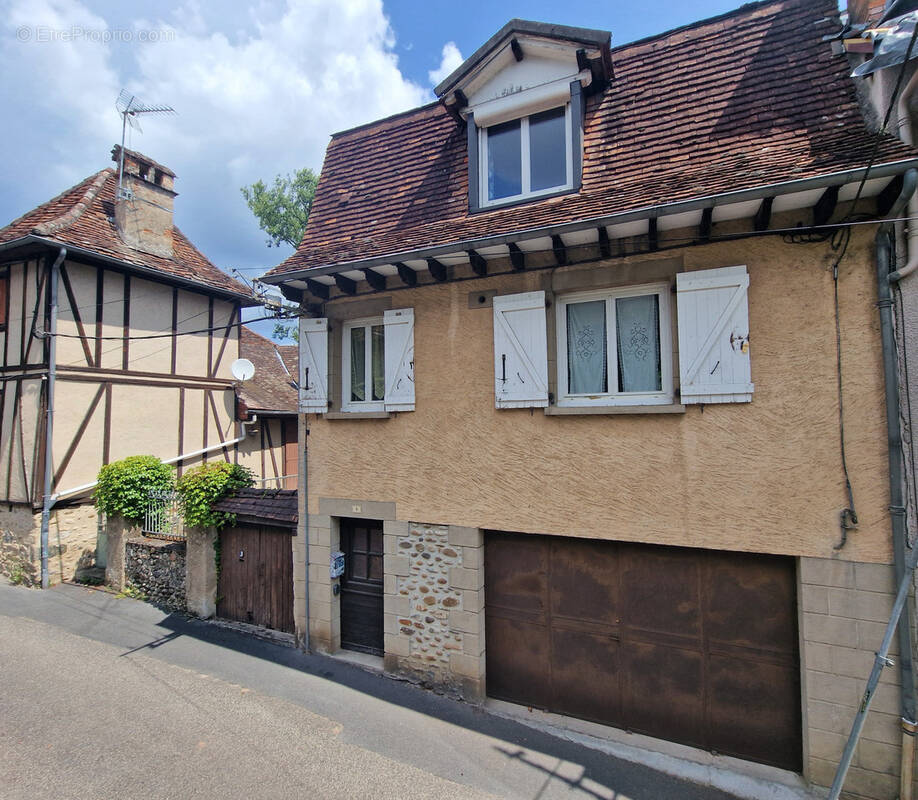 Maison à BEAULIEU-SUR-DORDOGNE