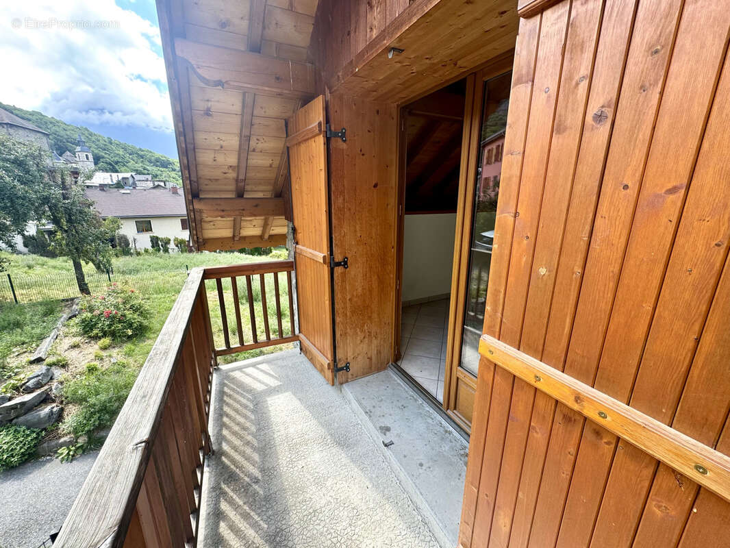 Maison à SAINT-MARTIN-DE-LA-PORTE