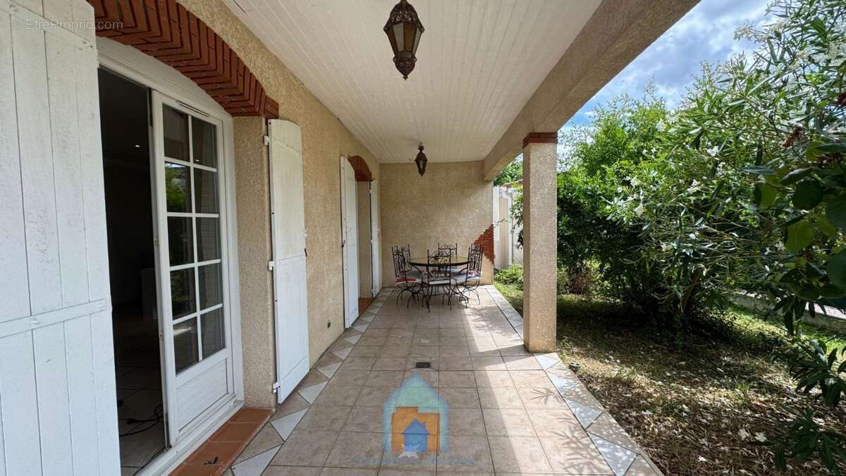 Maison à MONDONVILLE