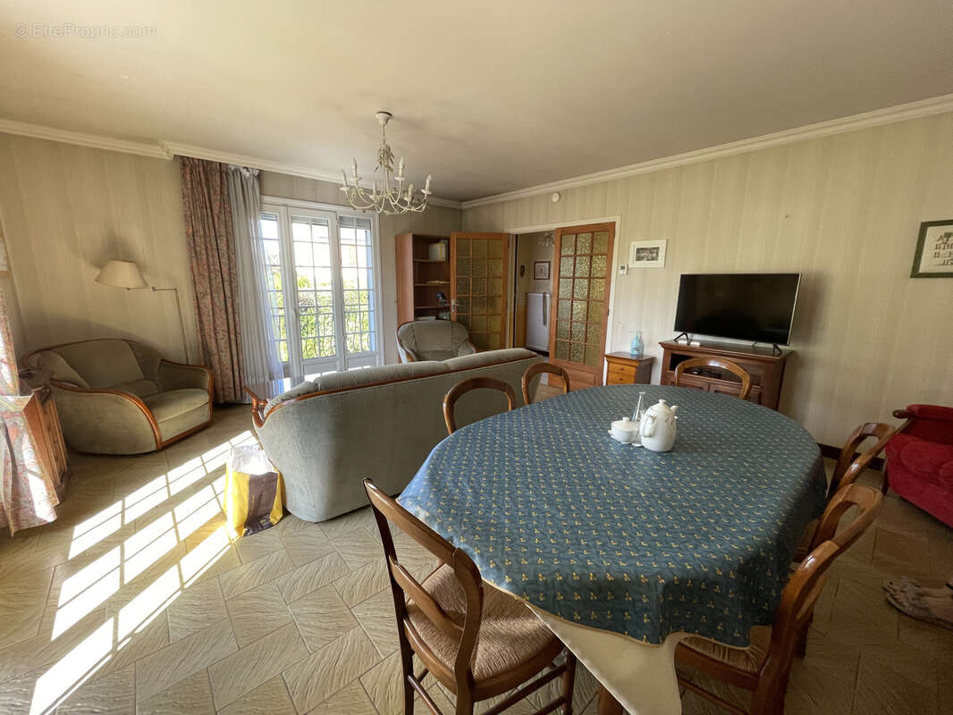 Maison à SAINT-ANDRE-LES-VERGERS