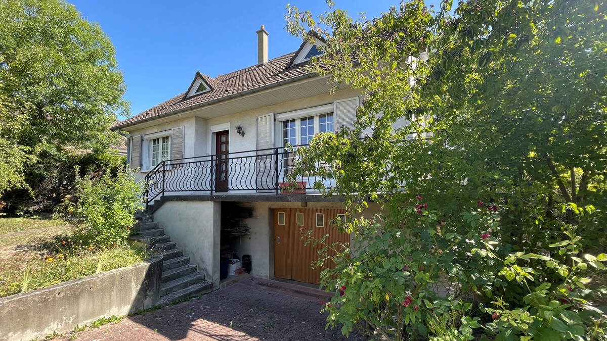 Maison à SAINT-ANDRE-LES-VERGERS