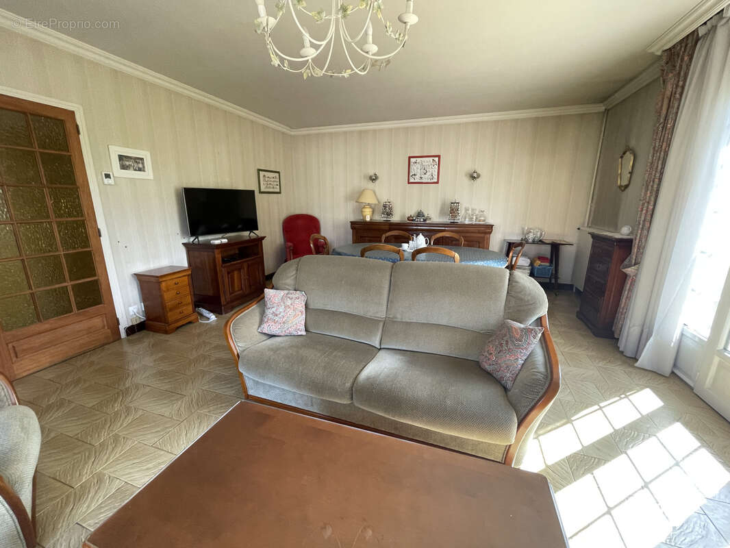 Maison à SAINT-ANDRE-LES-VERGERS