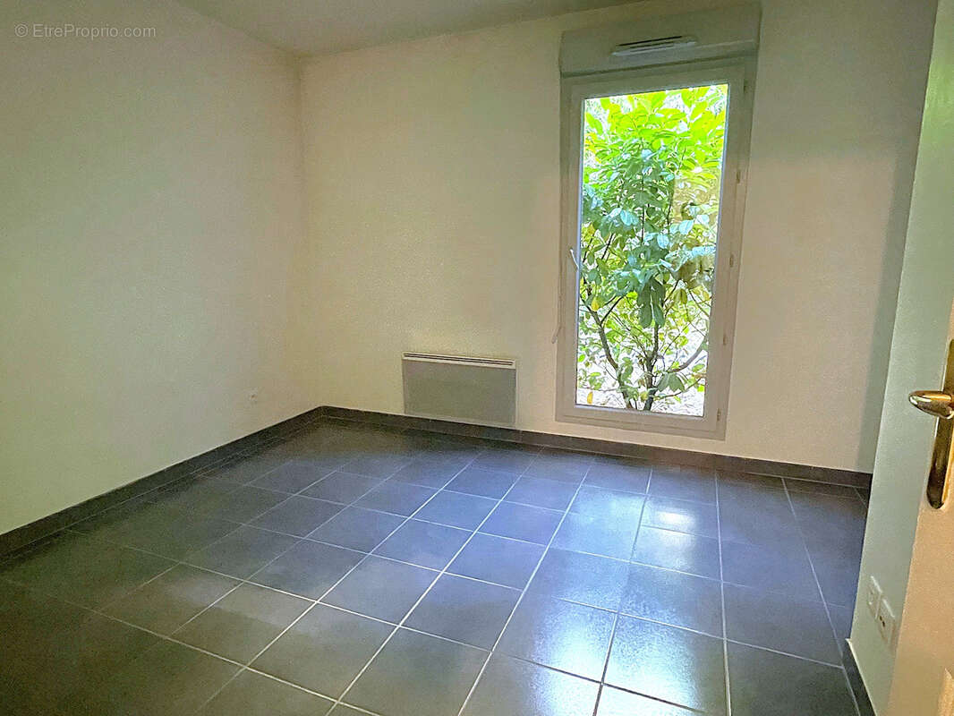Appartement à MEYZIEU