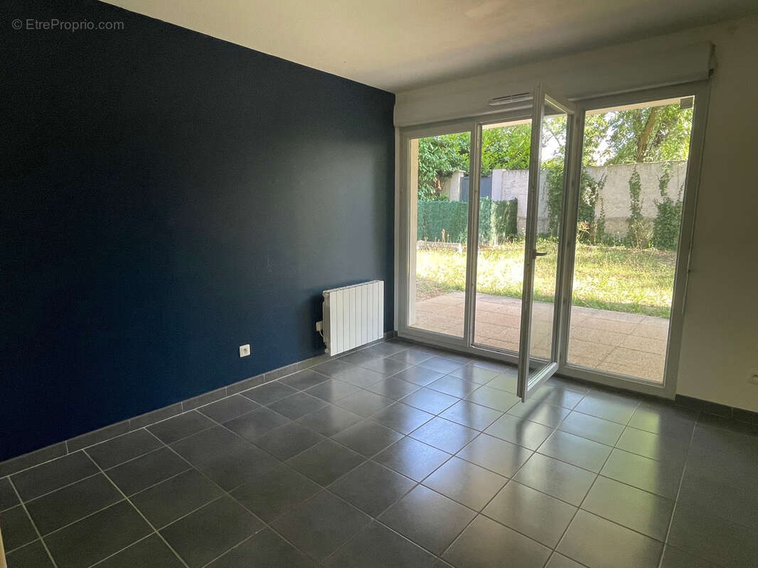 Appartement à MEYZIEU