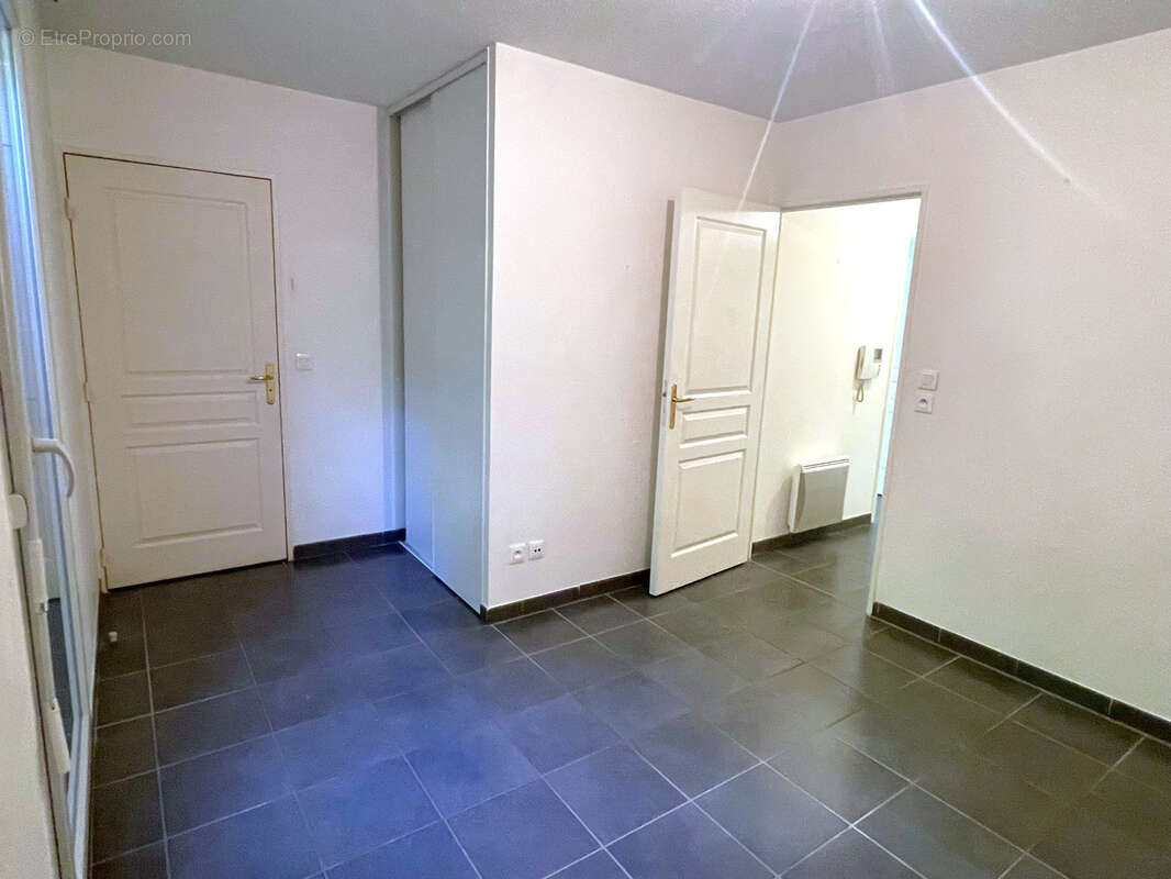 Appartement à MEYZIEU