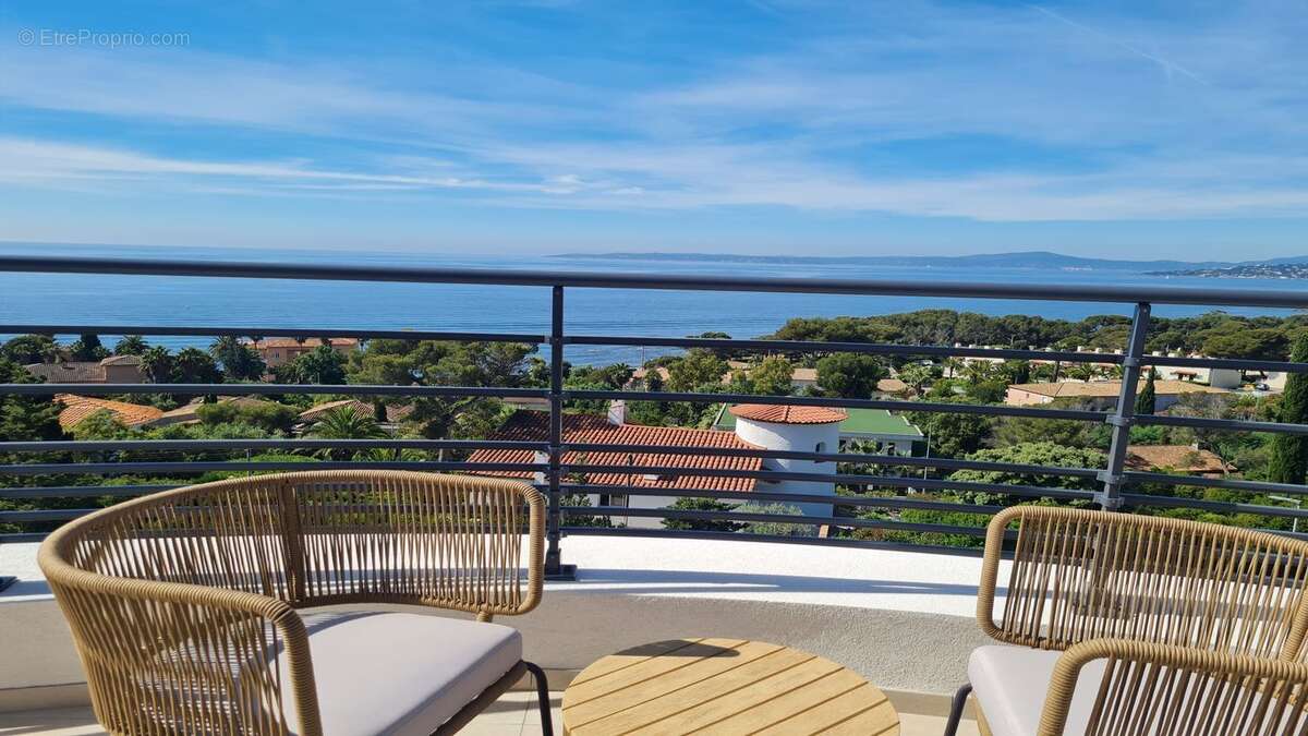 Maison à LES ISSAMBRES