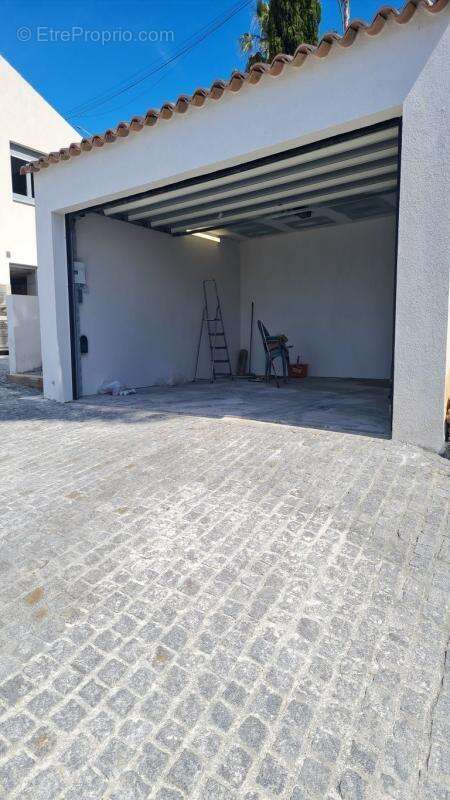 Maison à LES ISSAMBRES