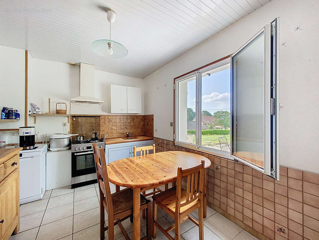 Maison à SAINT-MAURICE-EN-COTENTIN