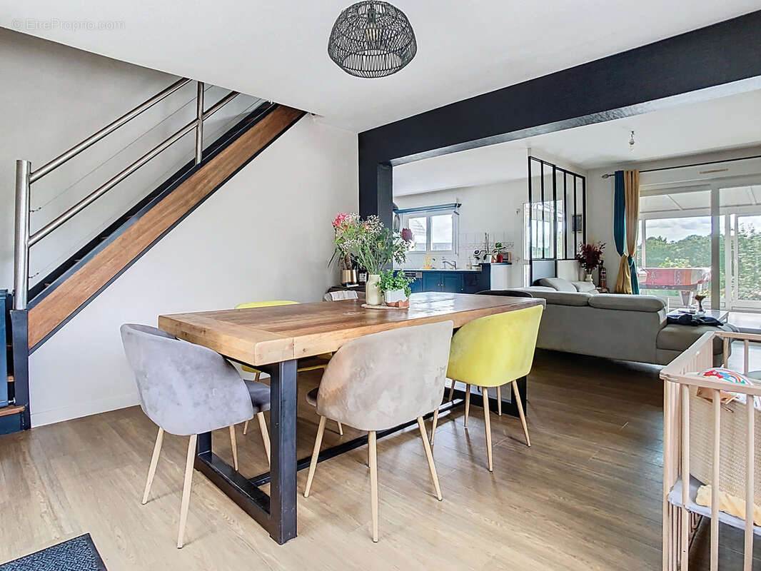 Maison à MOON-SUR-ELLE