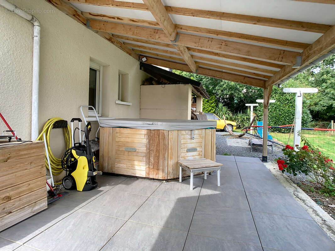 Maison à MOON-SUR-ELLE