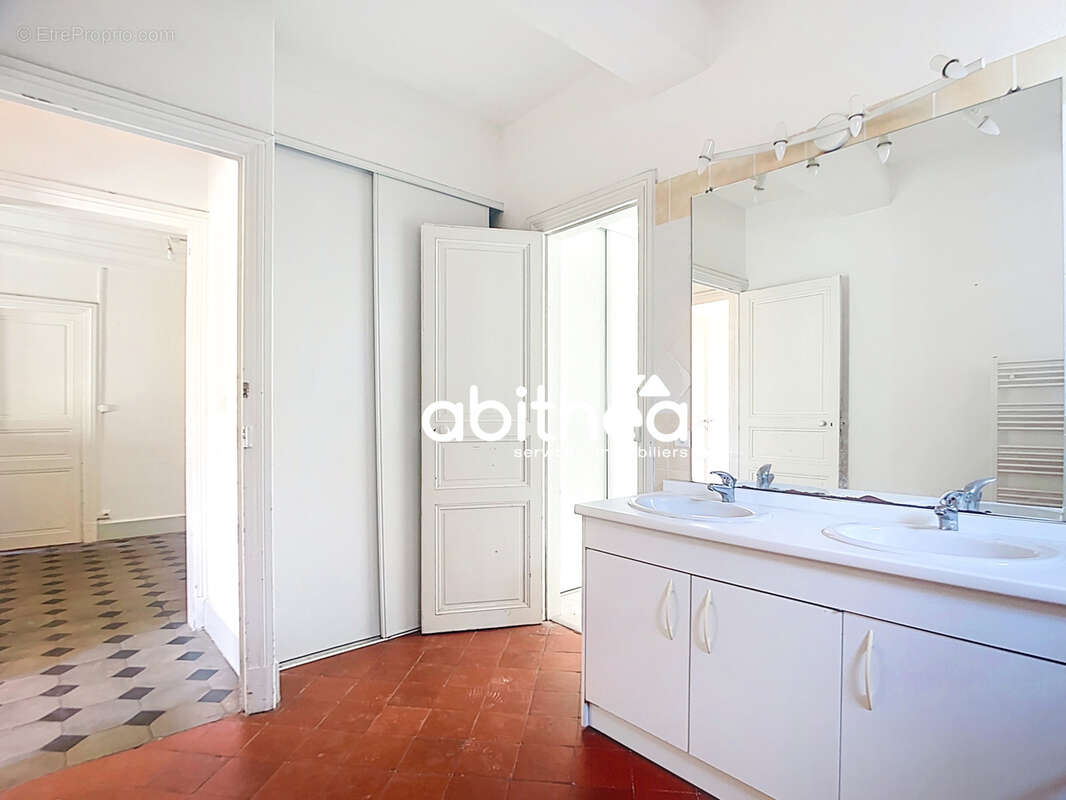 Appartement à BEZIERS