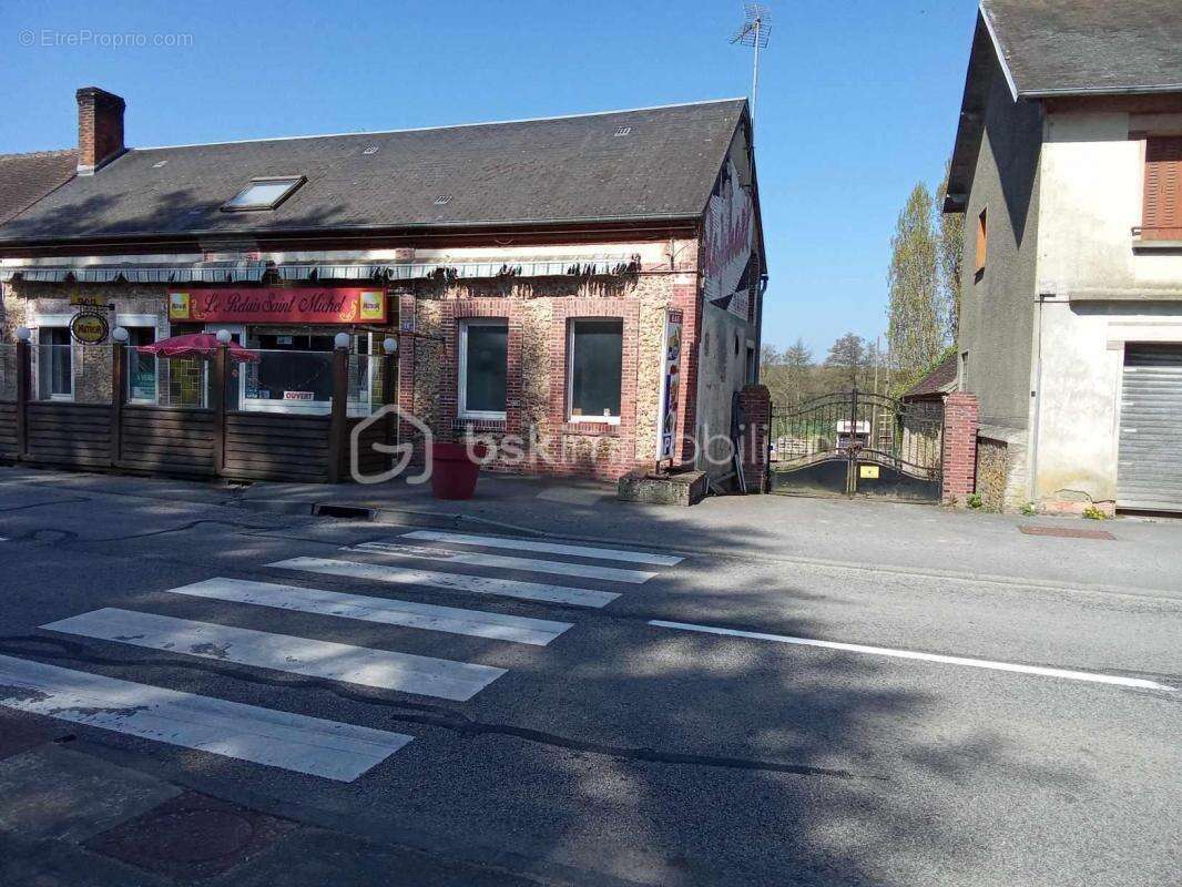 Maison à SAINT-MAURICE-LES-CHARENCEY