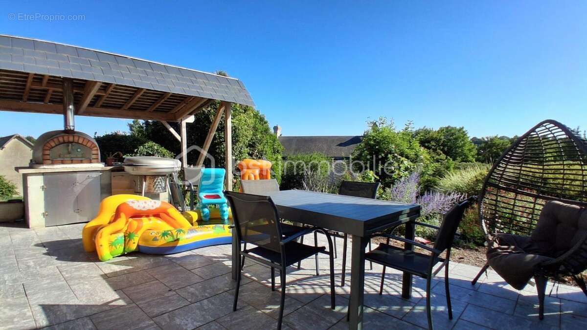 Maison à MOON-SUR-ELLE