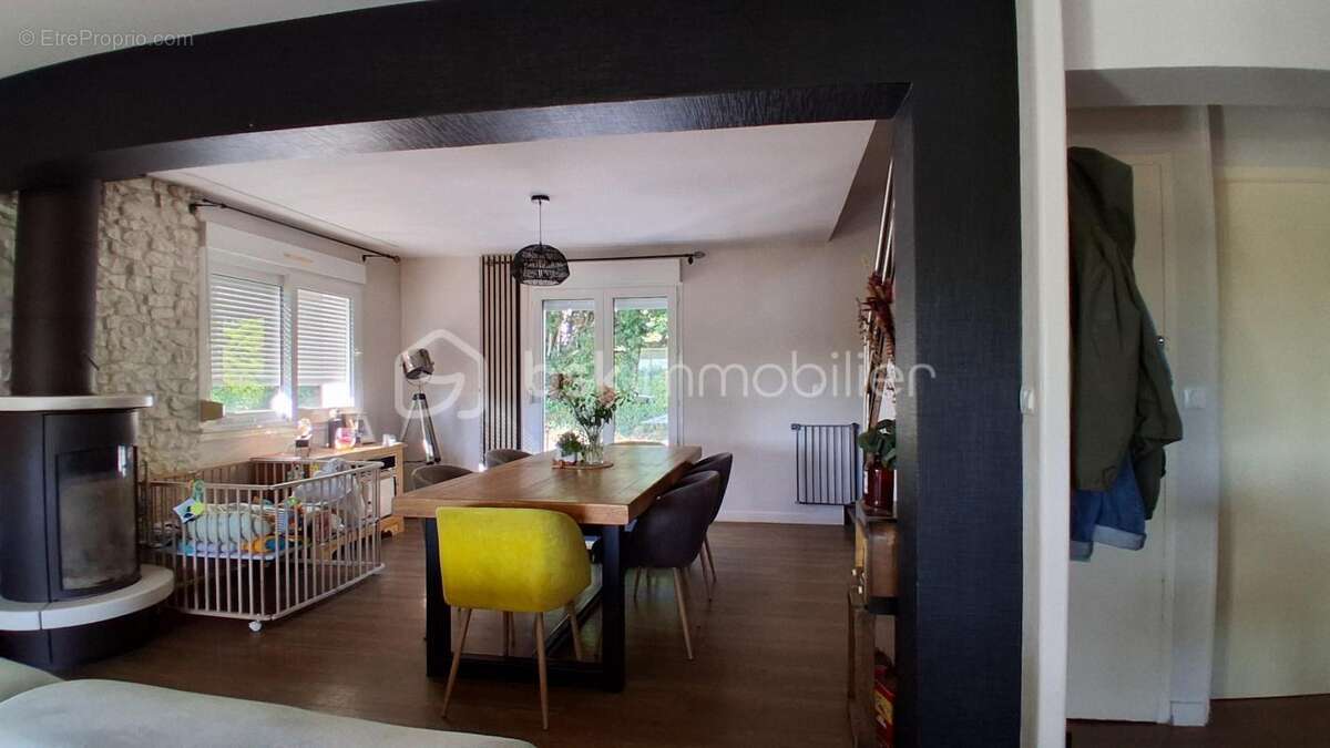 Maison à MOON-SUR-ELLE