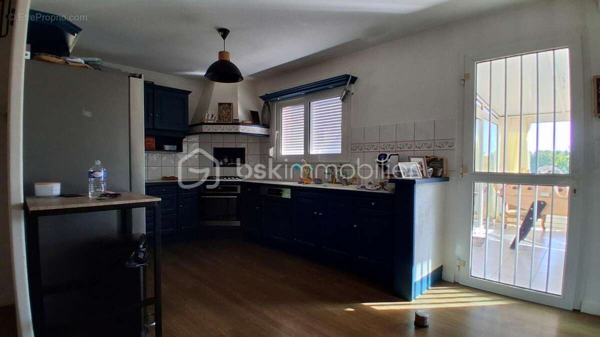 Maison à MOON-SUR-ELLE