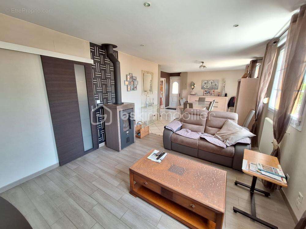 Maison à SAINT-JEAN-SUR-MAYENNE