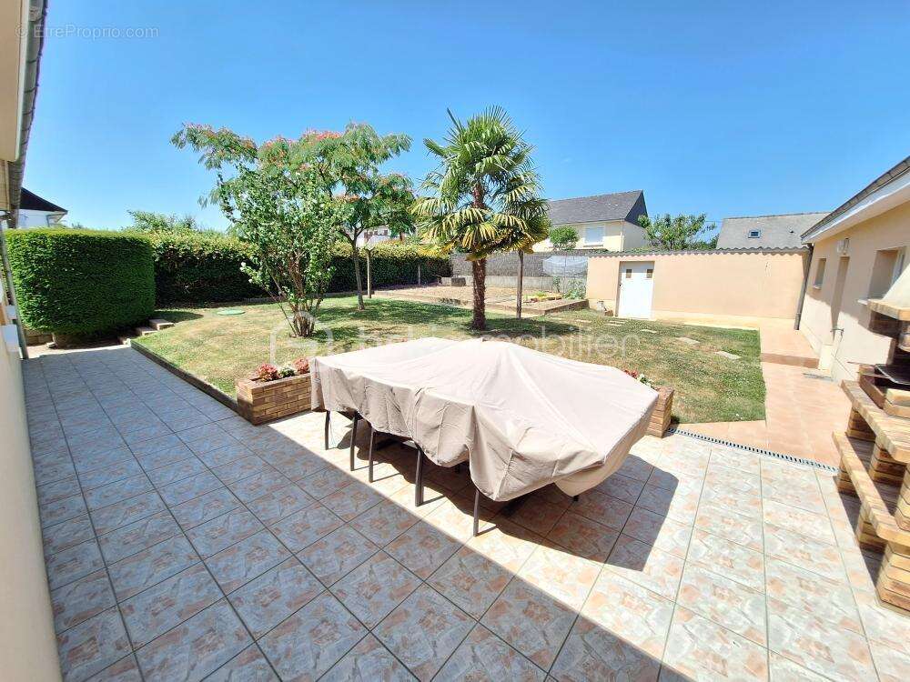 Maison à SAINT-JEAN-SUR-MAYENNE