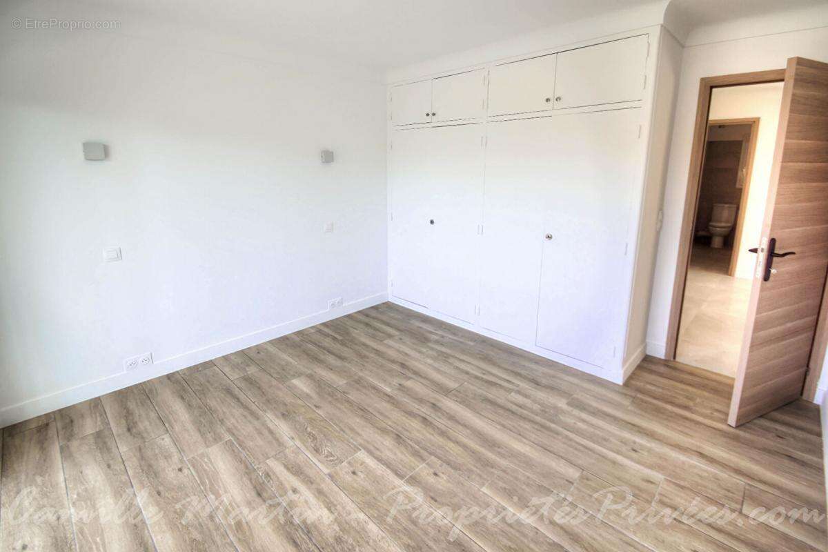 Appartement à SAINT-RAPHAEL