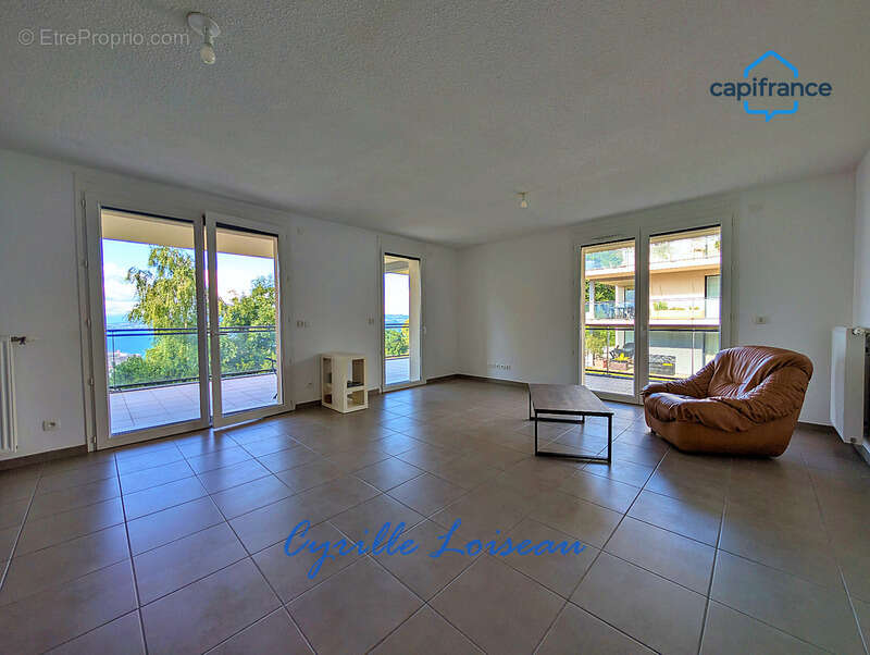 Appartement à EVIAN-LES-BAINS