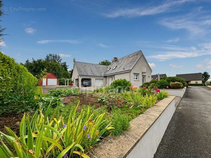 Maison à LE NEUFBOURG
