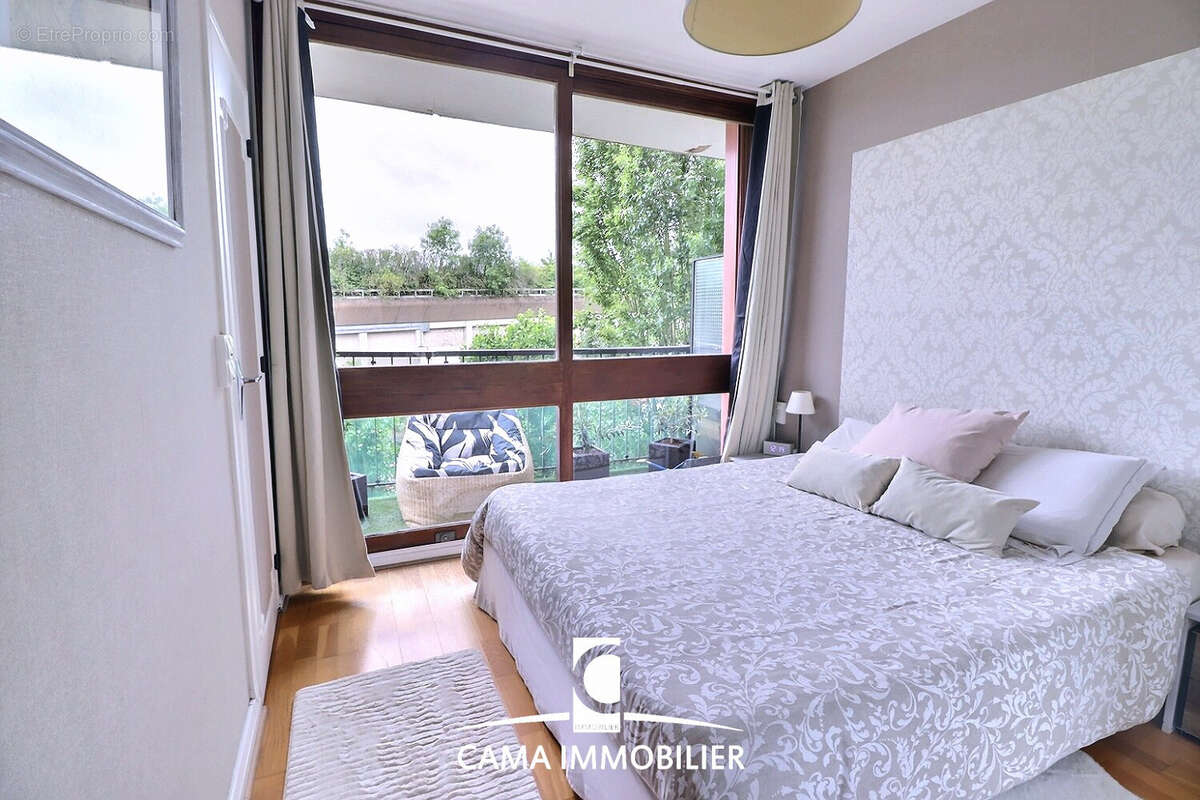 Appartement à FONTENAY-LE-FLEURY