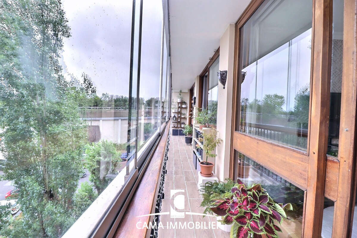 Appartement à FONTENAY-LE-FLEURY