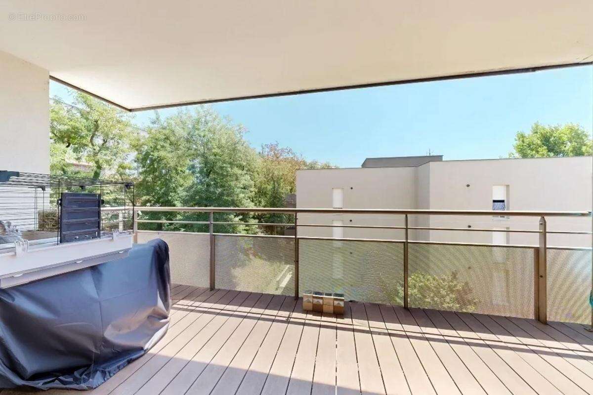 Appartement à SAINT-FONS