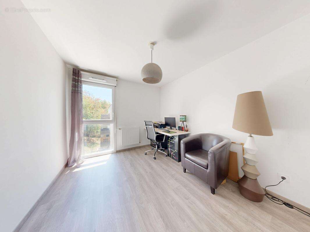 Appartement à SAINT-FONS