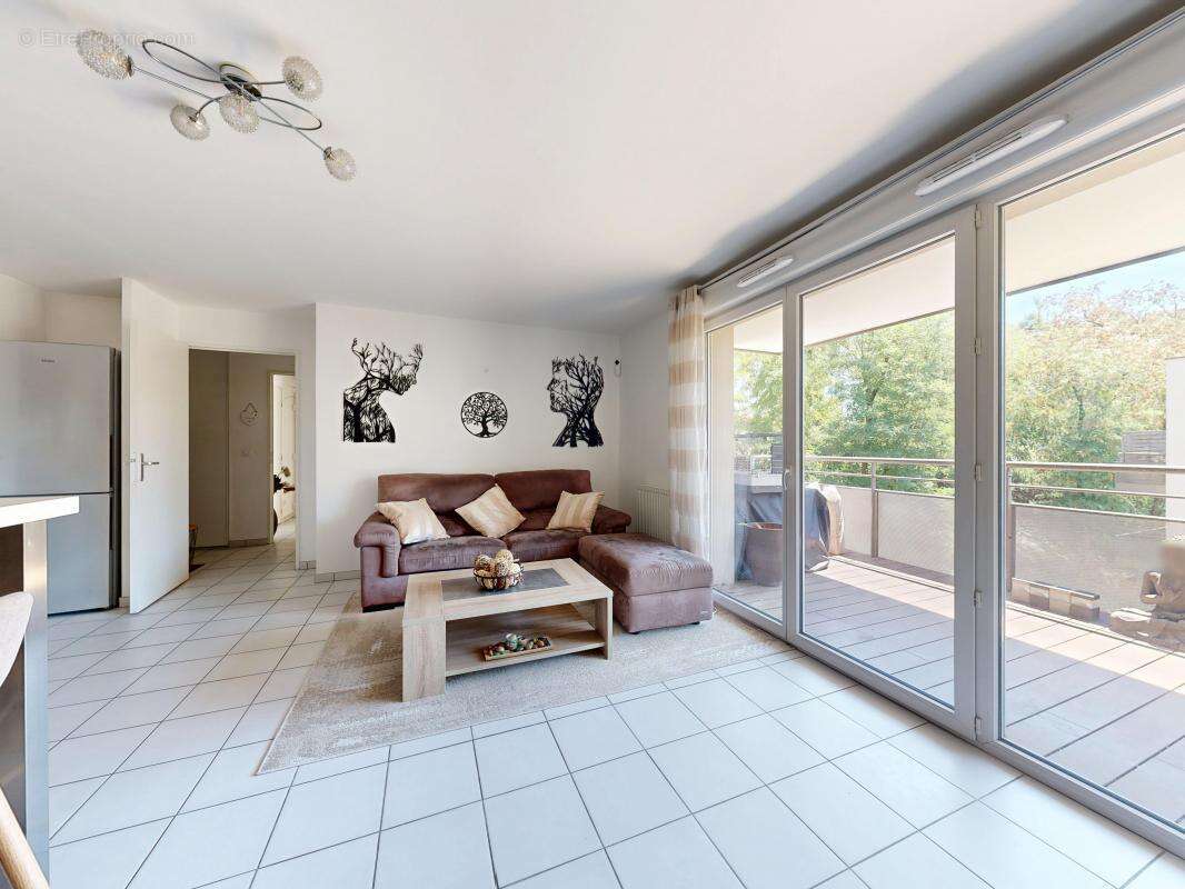 Appartement à SAINT-FONS