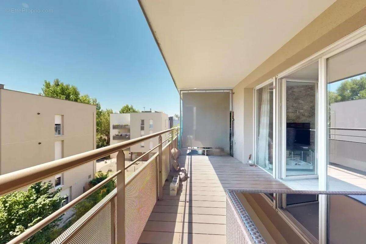 Appartement à SAINT-FONS