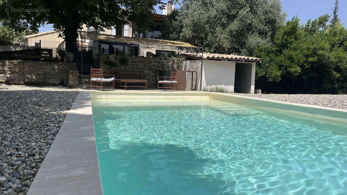 Maison à MONTSEGUR-SUR-LAUZON