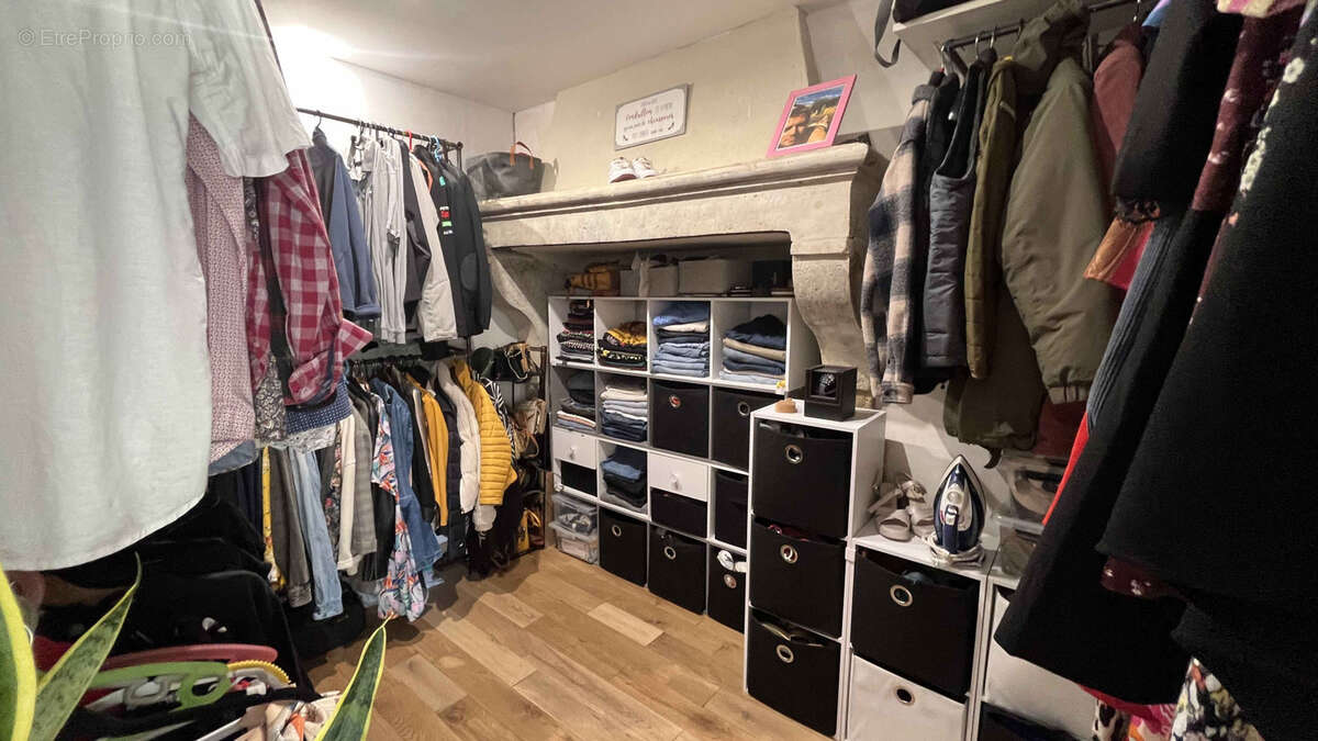 Maison à MONTSEGUR-SUR-LAUZON