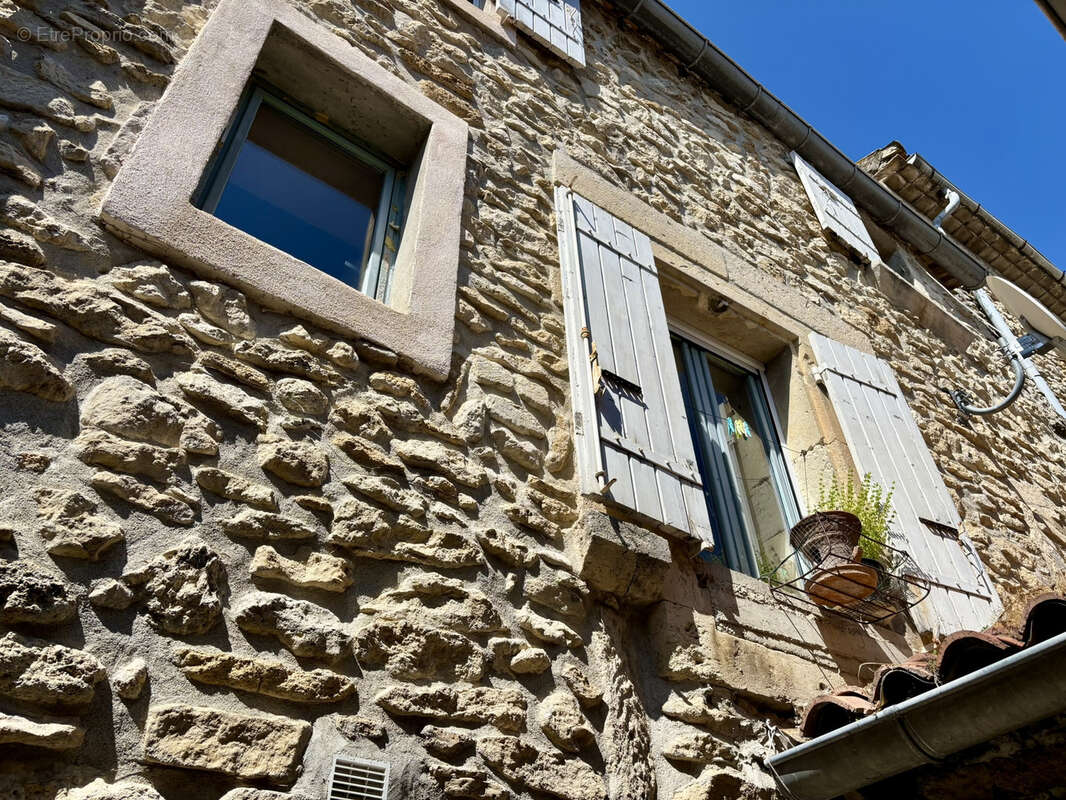 Maison à GRIGNAN