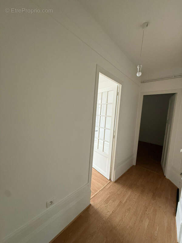 Appartement à SAINT-MAUR-DES-FOSSES