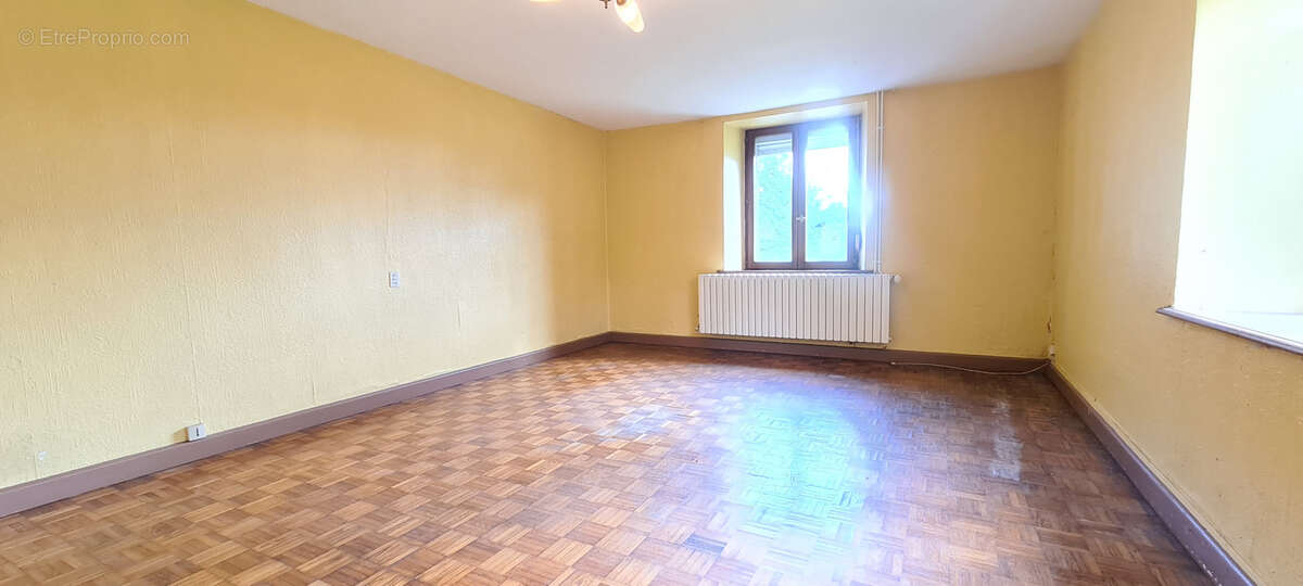 Maison à BEGNECOURT