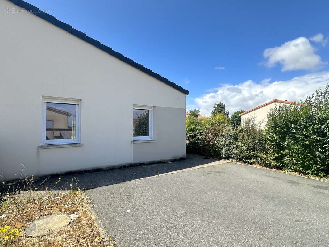 Maison à VOUNEUIL-SOUS-BIARD